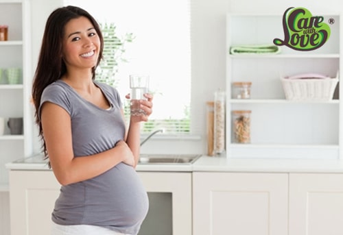Dùng nước muối để chăm sóc răng khôn Dùng nước muối để chăm sóc răng khôn