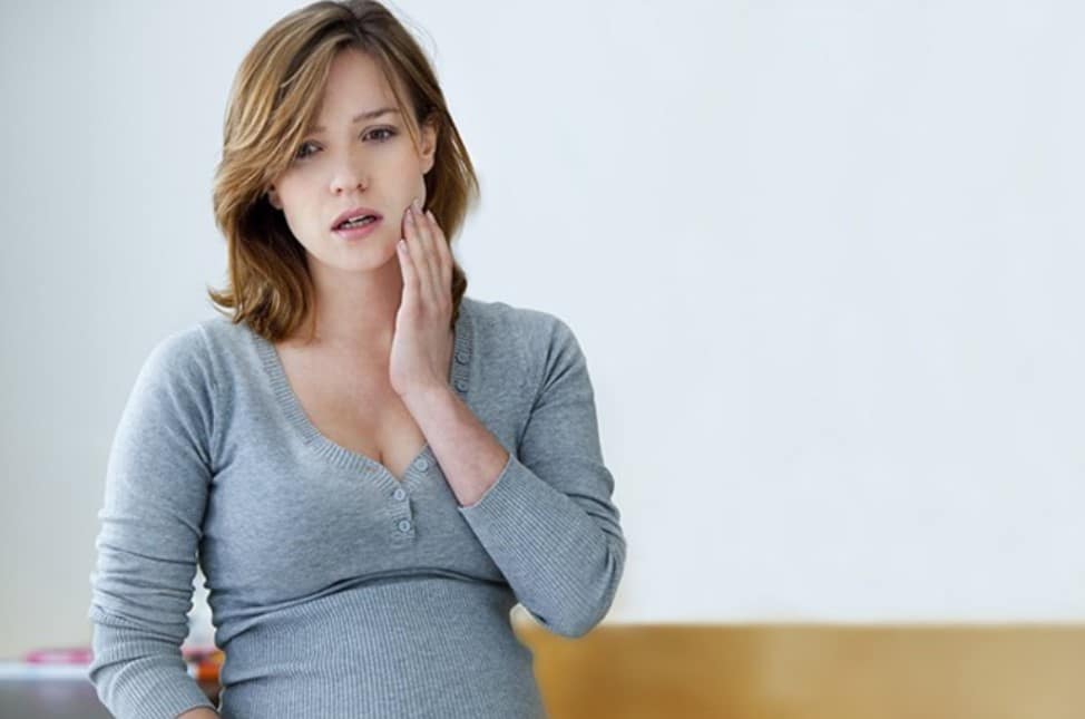 Mọc răng khôn ảnh hưởng thế nào đến mẹ và bé Mọc răng khôn ảnh hưởng thế nào đến mẹ và bé