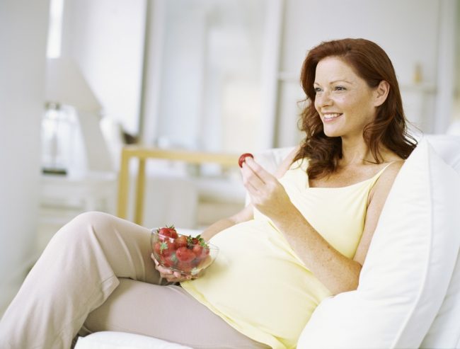 Tư thế ngồi chuẩn của bà bầu Tư thế ngồi chuẩn của bà bầu
